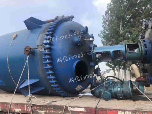 山東濟(jì)南二手化工設(shè)備回收與制造 聚焦搪瓷反應(yīng)釜、電加熱盤(pán)管與機(jī)械密封反應(yīng)釜